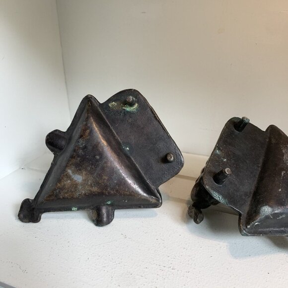 Vintage Copper Horse Ashtrays Set of 2 - Picture 9 of 11